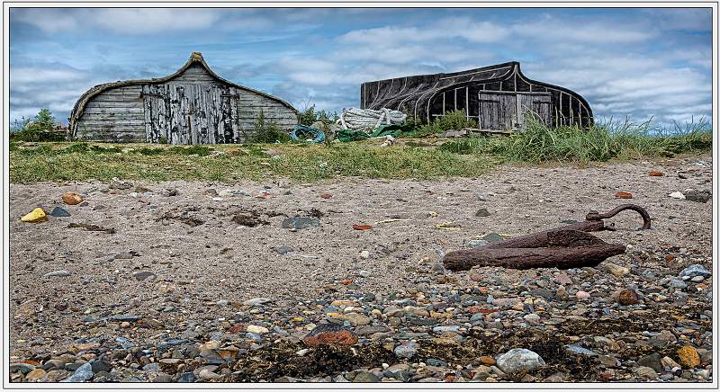 Beach huts_Tom Rose_open.jpg - Illustrate any colour - open